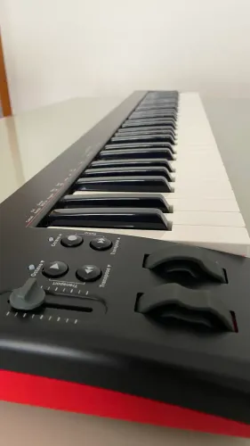 Teclado | Controlador Nektar Se61 + Pedal sustain
