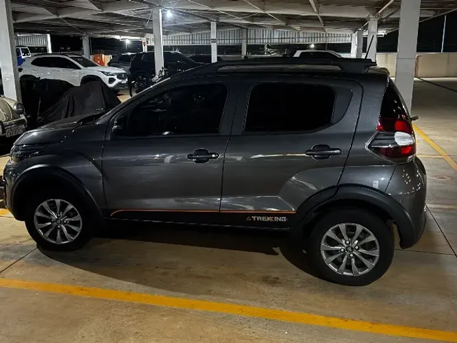 Fiat Mobi Trekking 1.0 Flex 5P 2025