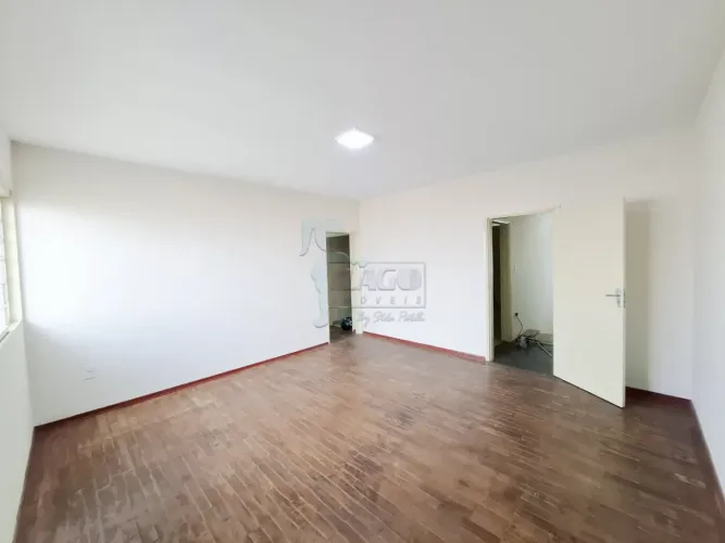 Casa em piso superior de 03 quartos para locação - Vila Tibério