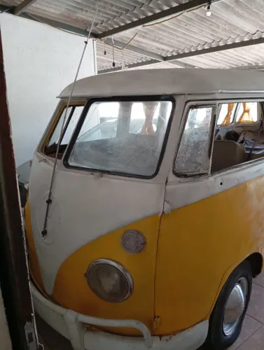 Volkswagen Kombi Standard/ Luxo/ Serie Prata 1976