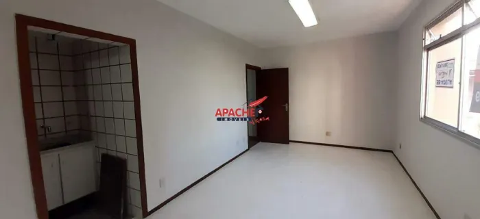 Sala a venda no centro