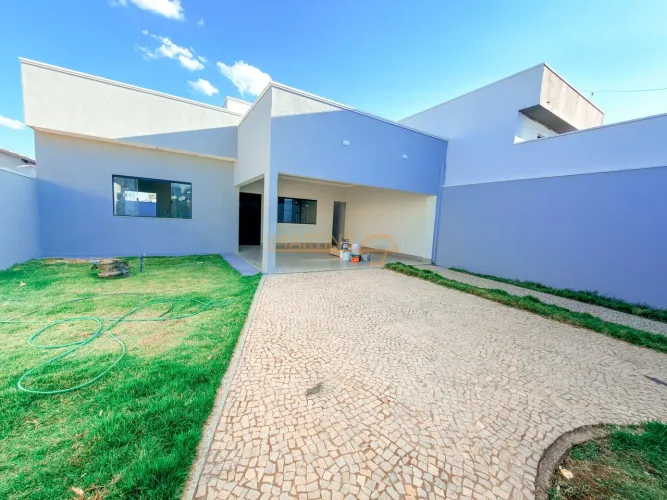 Casa à venda no bairro Jardim Interlagos - Araguari/MG