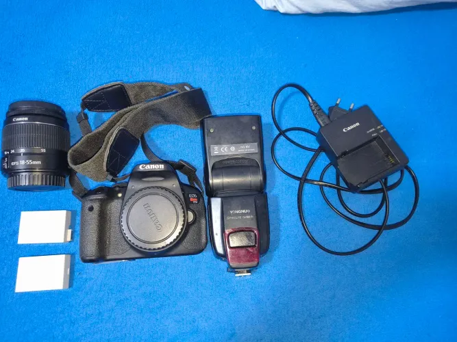 Camera Canon T5i
