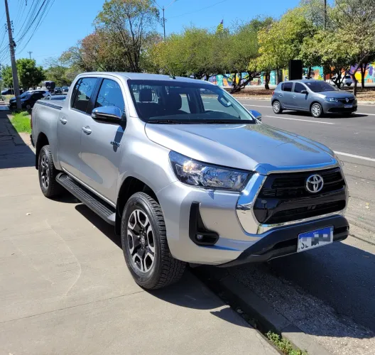 Toyota Hilux CD SR 4X4 2.8 TDI Diesel Aut. 2024