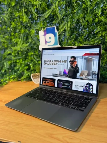 MacBook Air 2020  A2179 Processador i3 Dual Core 8GB RAM  256GB SSD  776 ciclos 