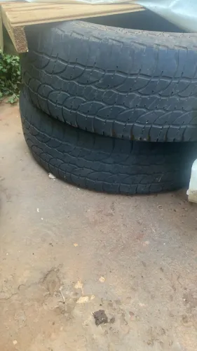 Par de pneus 205 65 15