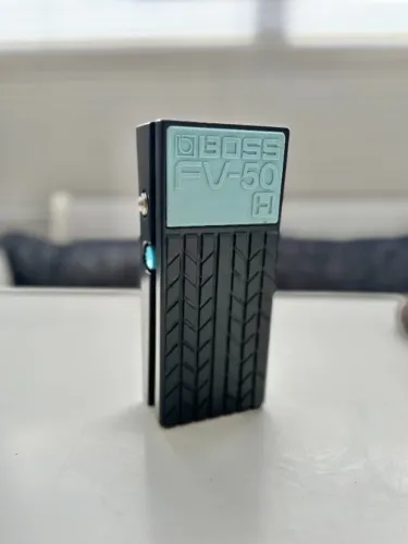 Pedal de volume Boss FV-50H