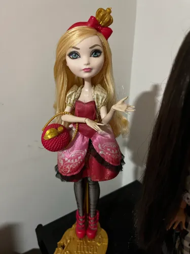 APPLE WHITE - EVER AFTER HIGH