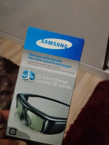 vendo óculos 3D