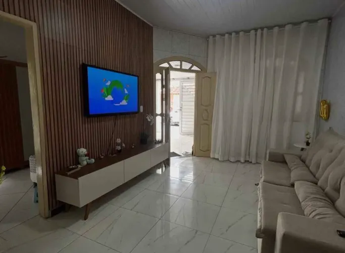 VENDO NA MARAMBAIA (D)