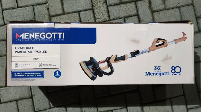 Lixadeira de Parede Menegotti MLP 750 LED