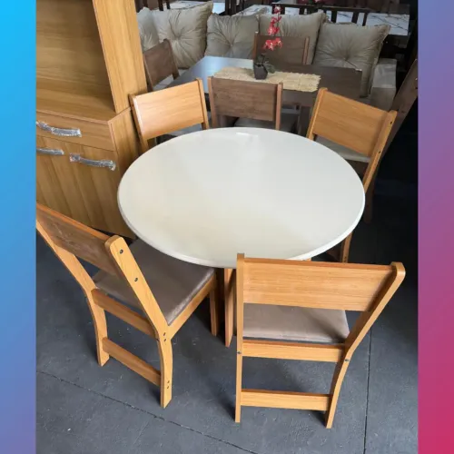 Mesa com 4 cadeiras - entrego Curitiba e região 