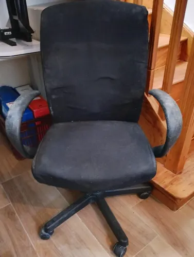 Moveis para Escritório, mesas e cadeiras, preço por peça