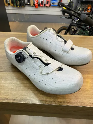 Sapatilha SPECIALIZED Torch 1.0