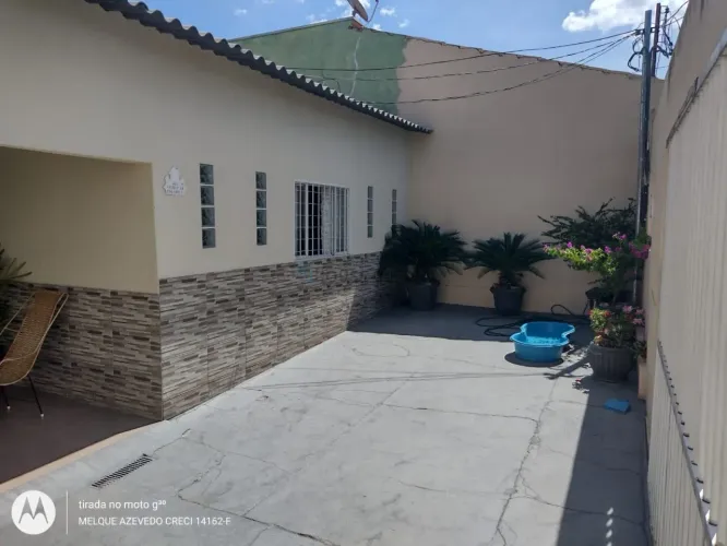 Ótima Casa Reformada no CPA 3, ótima Localização.