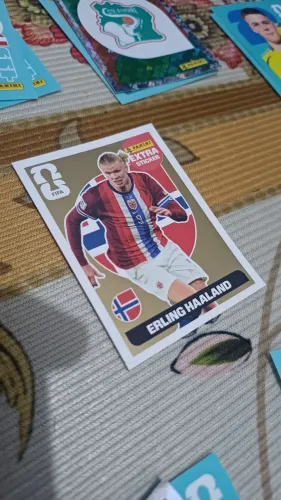 Figurinha Extra Legend Copa do Mundo 2026 Erling Haaland Ouro Original