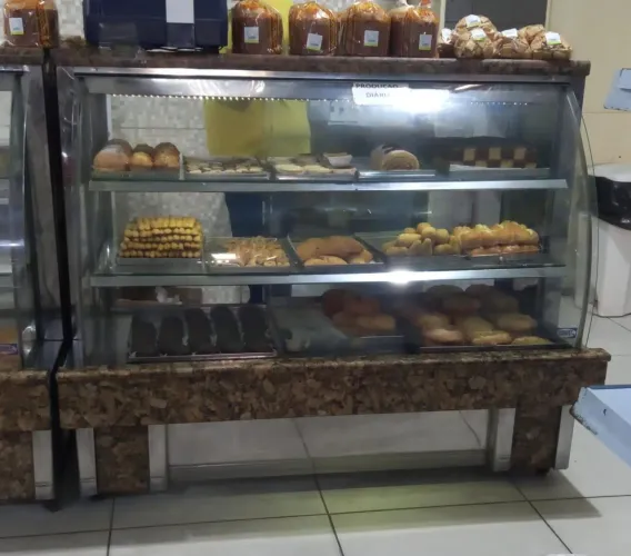 Vendo duas balcões de padaria muito top !!