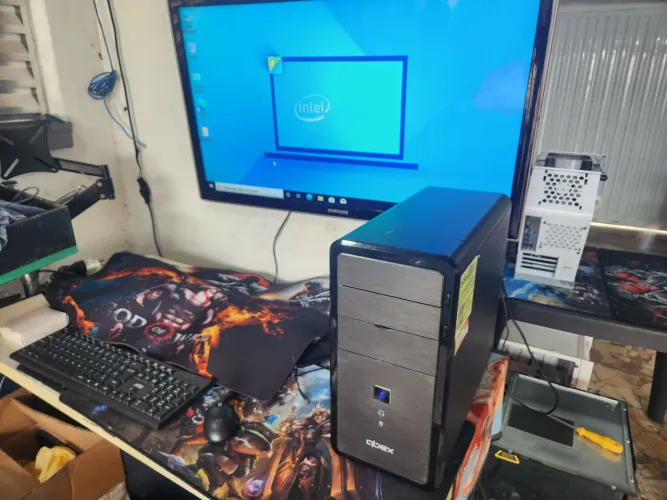 Pc Intel core i5 3330 8GB HD SSD 120GB GABINETE ATX COM FONTE 500w