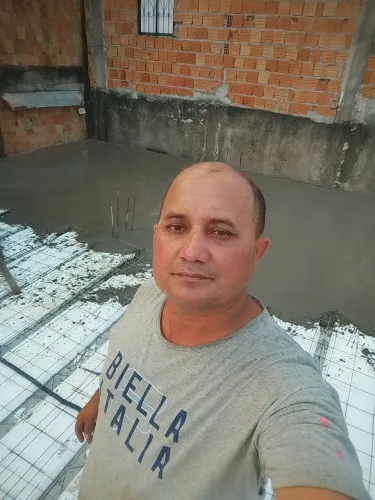 Azulejista e pedreiro