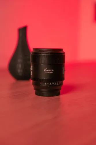Lente Sirui Aurora 85mm f/1.4 para L Mount