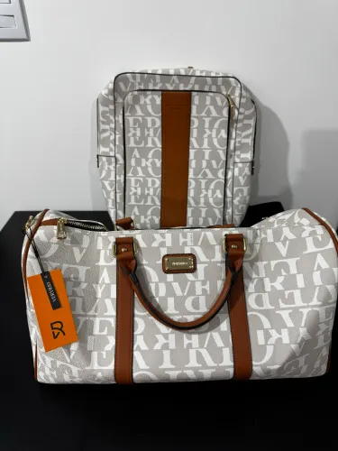 MARCA VERYRIO: BOLSA E MALA, VENDO OS DOIS. NUNCA USADO: 370 reais