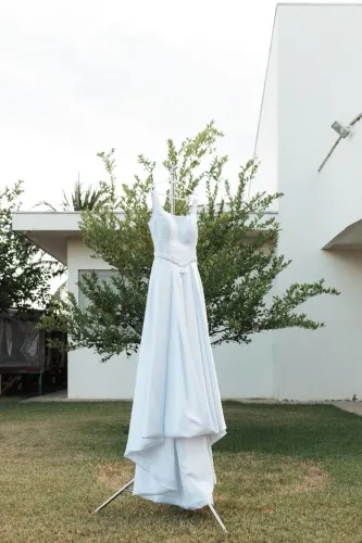 Vestido de noiva minimalista tam 36 