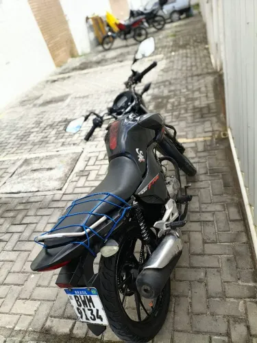 Moto extra muito nova