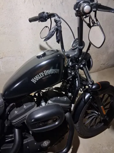 Harley Davidson 883 Iron