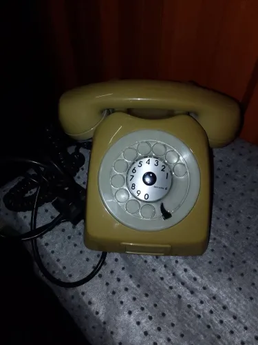 Telefone antigo 