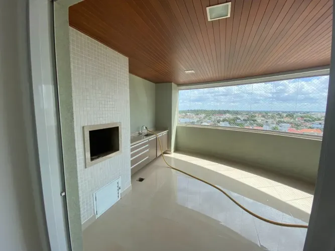 Imóvel para aluguel com 260 metros quadrados com 3 quartos em Setor Comercial - Sinop - MT