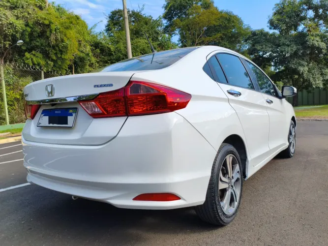 Honda City Sedan EXL 1.5 Flex 16V 4P Aut. 2015