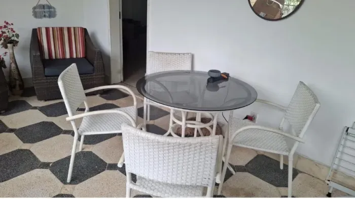 Mesa para varanda,tampo de vidro c/ 4 cadeiras 500