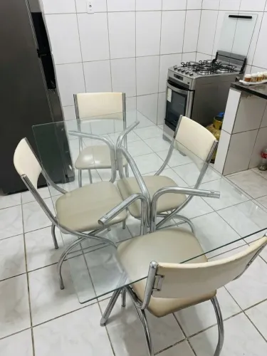Mesa semi nova
