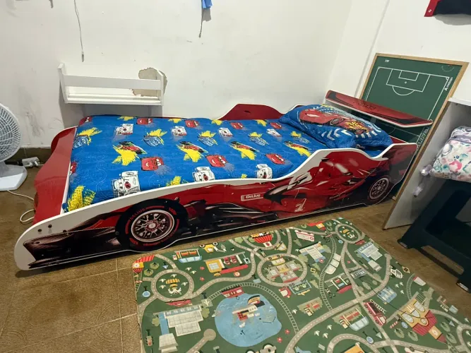 Cama infantil carros