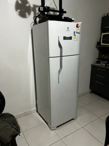 Geladeira Electrolux Frost Free 310L Duplex Branca (Impecável / Motivo Mudança )