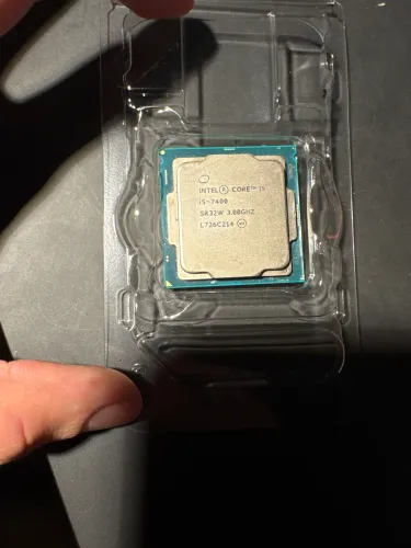 i5 7400 3ghz + cooler intel