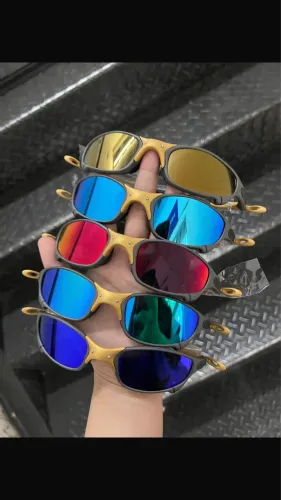 Juliet Oakley