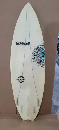 Prancha de Surf 5?5 Custom - Medida: 18 x 2  1/16 - 21,2litros