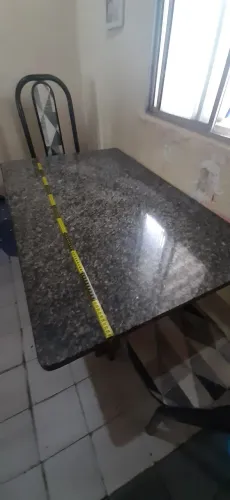 Mesa de marmore