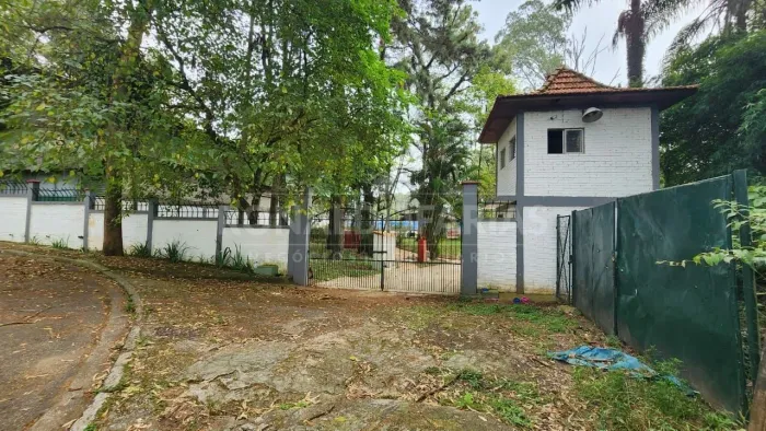 Terreno à venda em Interlagos - São Paulo