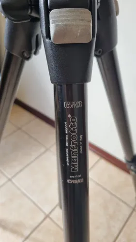 Tripé manfrotto 055pro