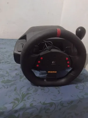 Volante Momo Racing Force Feedback 