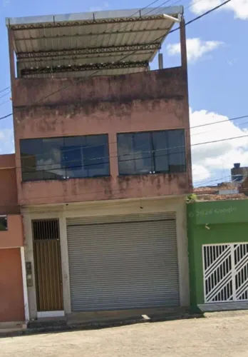 Casa a venda no centro de Lagoa de Itaenga 