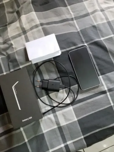 Galaxy S25 - 256gb