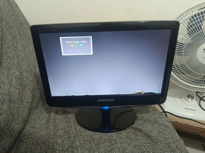 Monitor Samsung B1630