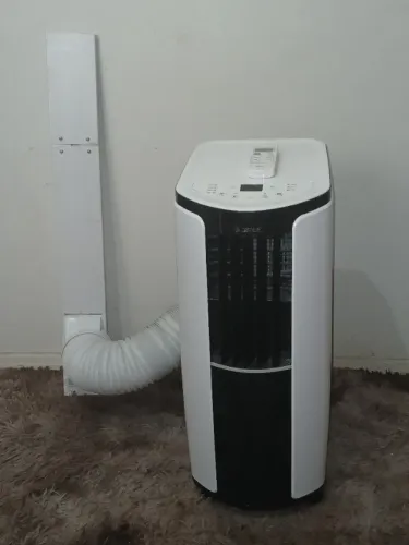 Ar Condicionado Portátil Gree 12.000 Btus. Pouquíssimo usado. Novo de tudo!