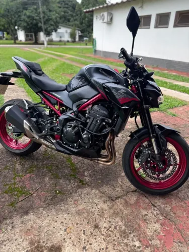 Kawasaki Z900 2021