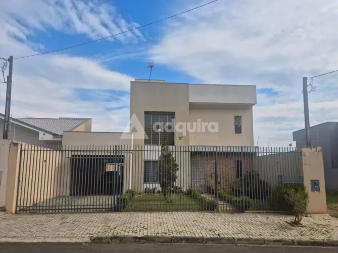 Excelente sobrado no Jardim Carvalho
