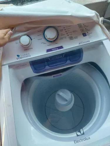 Máquina De Lavar 5 Meses De Uso