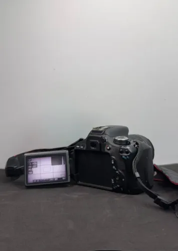 Canon T3i + Lente 18-55mm + Bag Ergonômica Case Logic + Kit Limpeza Avançado